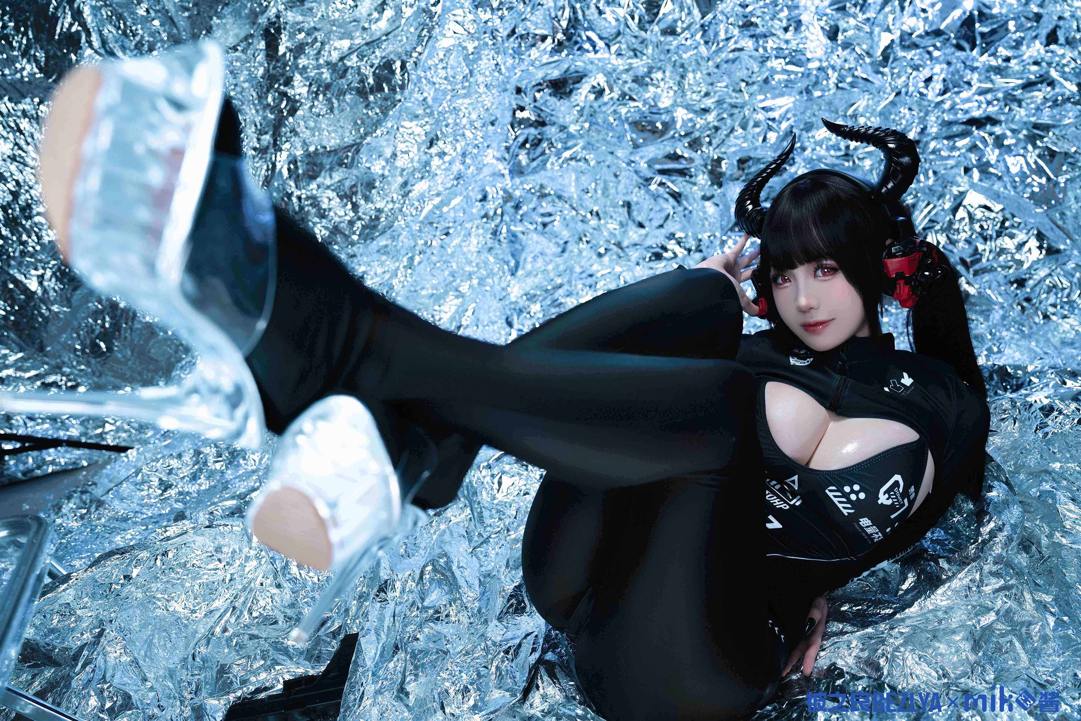 【新】miko酱ww - 机械姬【25P】【154MB百度云】
