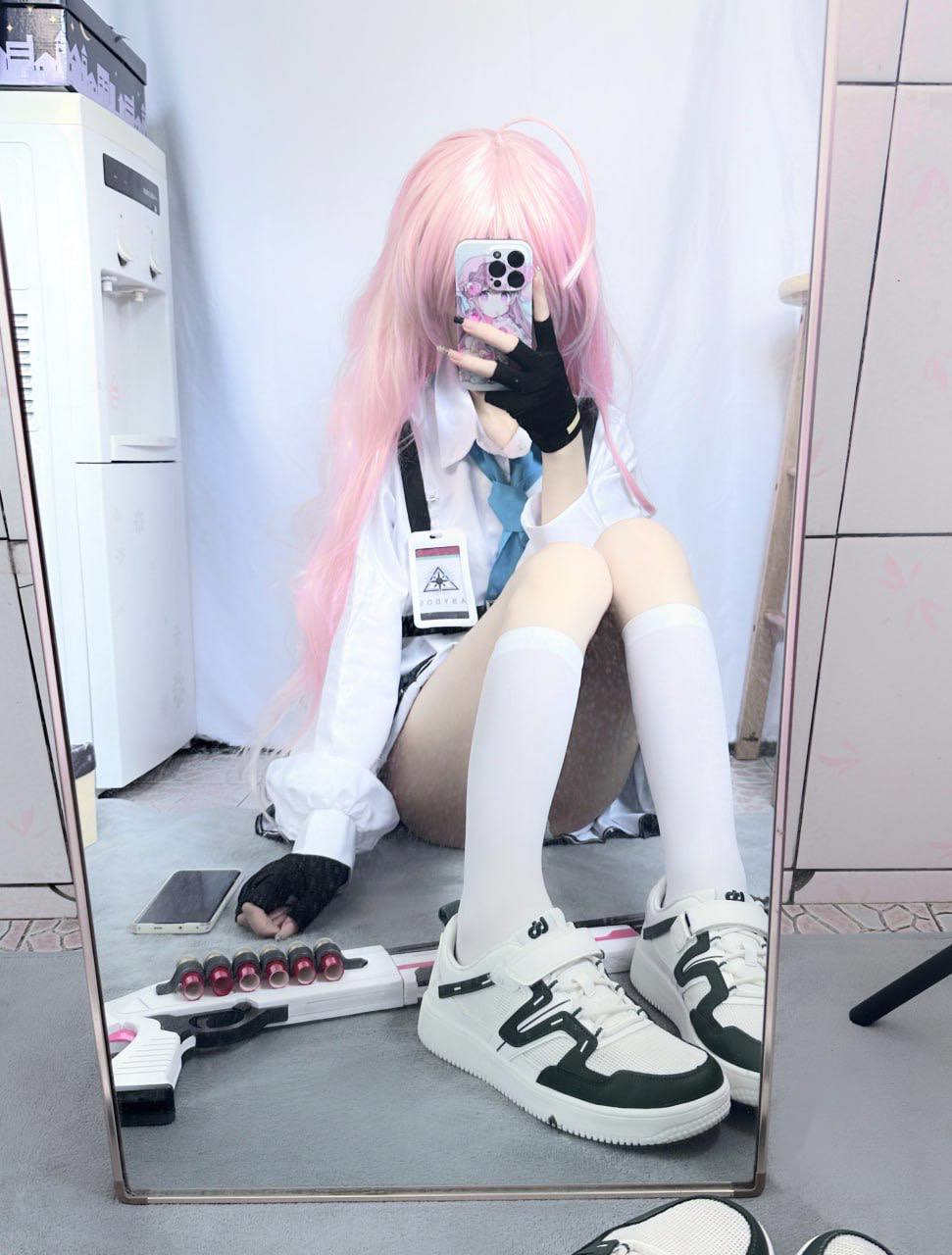【新】甜崽小千@odelia21360 – [200门槛] 7分钟 顶级贫乳白虎萝莉【91P+5V】【552MB百度云】