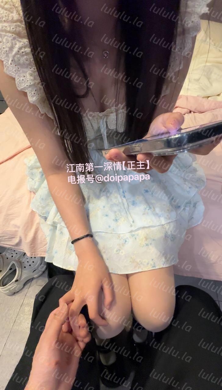 【新】元歌的恋爱日记-7.13最新15号女主 大一女学生 蓝色连衣裙【1P+33V】【1.15G百度云】-福利岛
