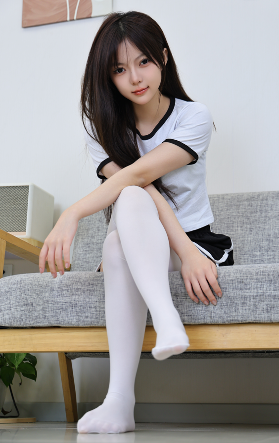 绮梦摄影：第392期 小P 体操服白丝（无印珍藏版）【图包+视频】 【470P 1V 5.18GB】