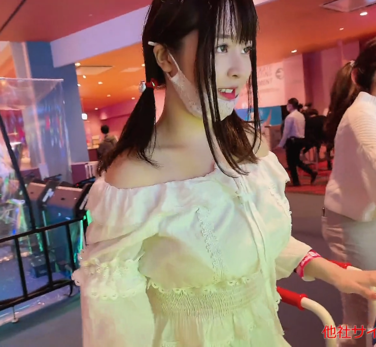 和超高颜值前偶像樱花妹的性爱之旅 第三弹 【无码 1V 1.85GB】