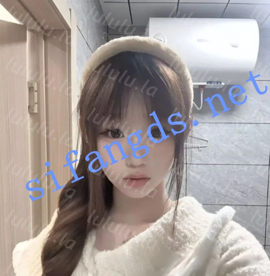 ✅抖音 小姜姜 气质精神小妹 露点 自慰 掰开B特写 142M