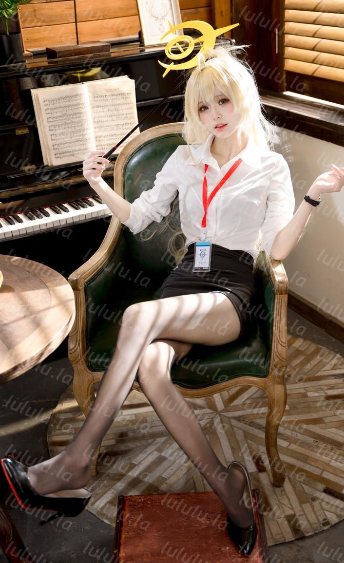 no.1260 【玉足】九柒喵 – 蔚蓝档案 笑面教授 OL制服 【53P 641MB】-福利岛