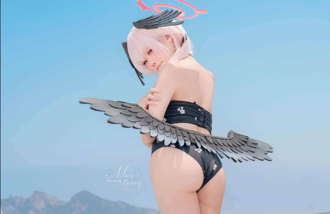 咬一口兔娘(黏黏团子兔)写真合集下载[264套-270.4G]pikpak