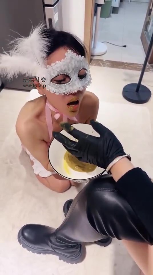 猎奇艾米女奴直接黄金1 v290mb