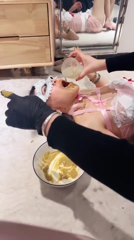 猎奇艾米女奴直接黄金1 v290mb