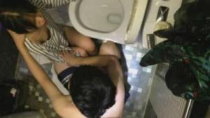 把宿醉初戀女同學帶到酒店來場回憶炮,嘴上說著不讓搞,但還是翹美臀迎接J8-福利岛