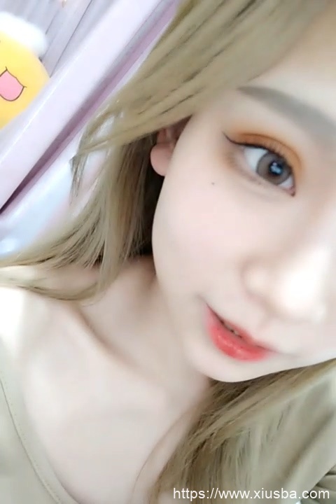 一坊美女可鹽可甜一多房自衛大繡20210128-撸先生