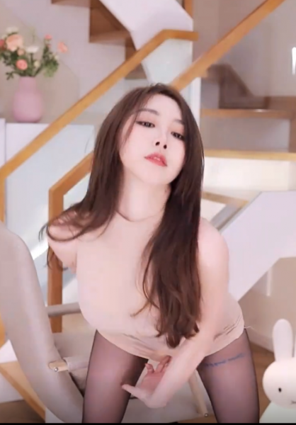 114331t7ua77up0al40a7s.png.thumb