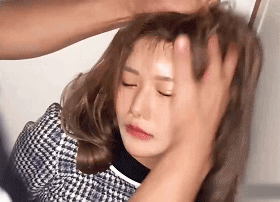 hrsm042 B太霸道了,如此漂亮可人的柜员小姐姐,强暴她,掐脖子扇耳光 抓头发,把她吓哭了,一边干一边哭,楚楚可怜-福利岛