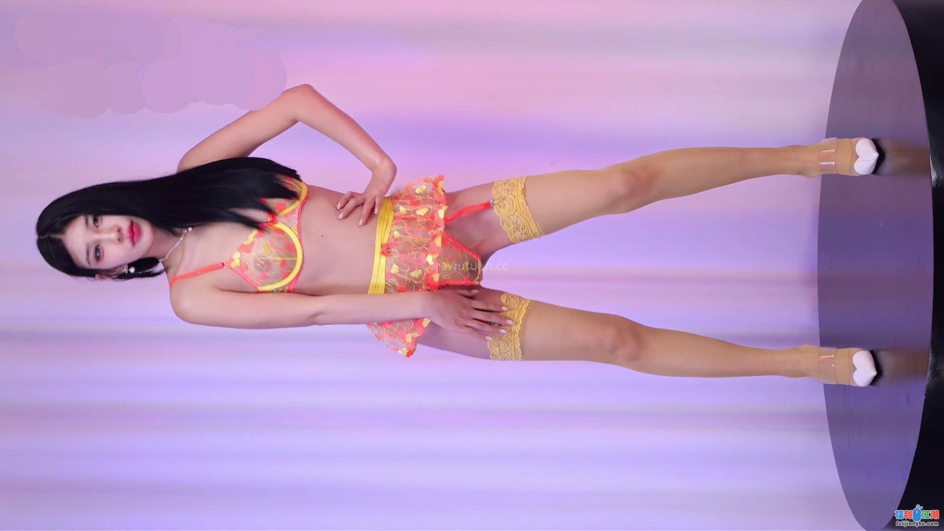 红玫瑰 大众精品6期【7v1.88GB百度云】