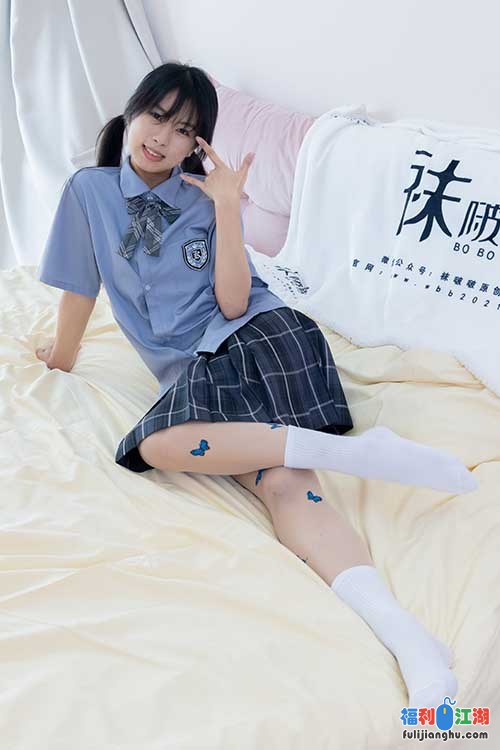 袜啵啵-奶油-jk制服白棉袜、蝴蝶薄肉丝[160P-1V-1.4G百度网盘] 预览图 2