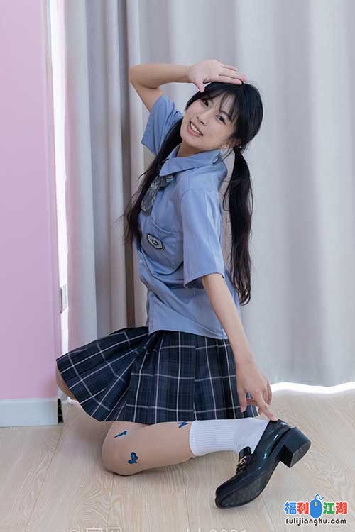 袜啵啵-奶油-jk制服白棉袜、蝴蝶薄肉丝[160P-1V-1.4G百度网盘] 预览图 4