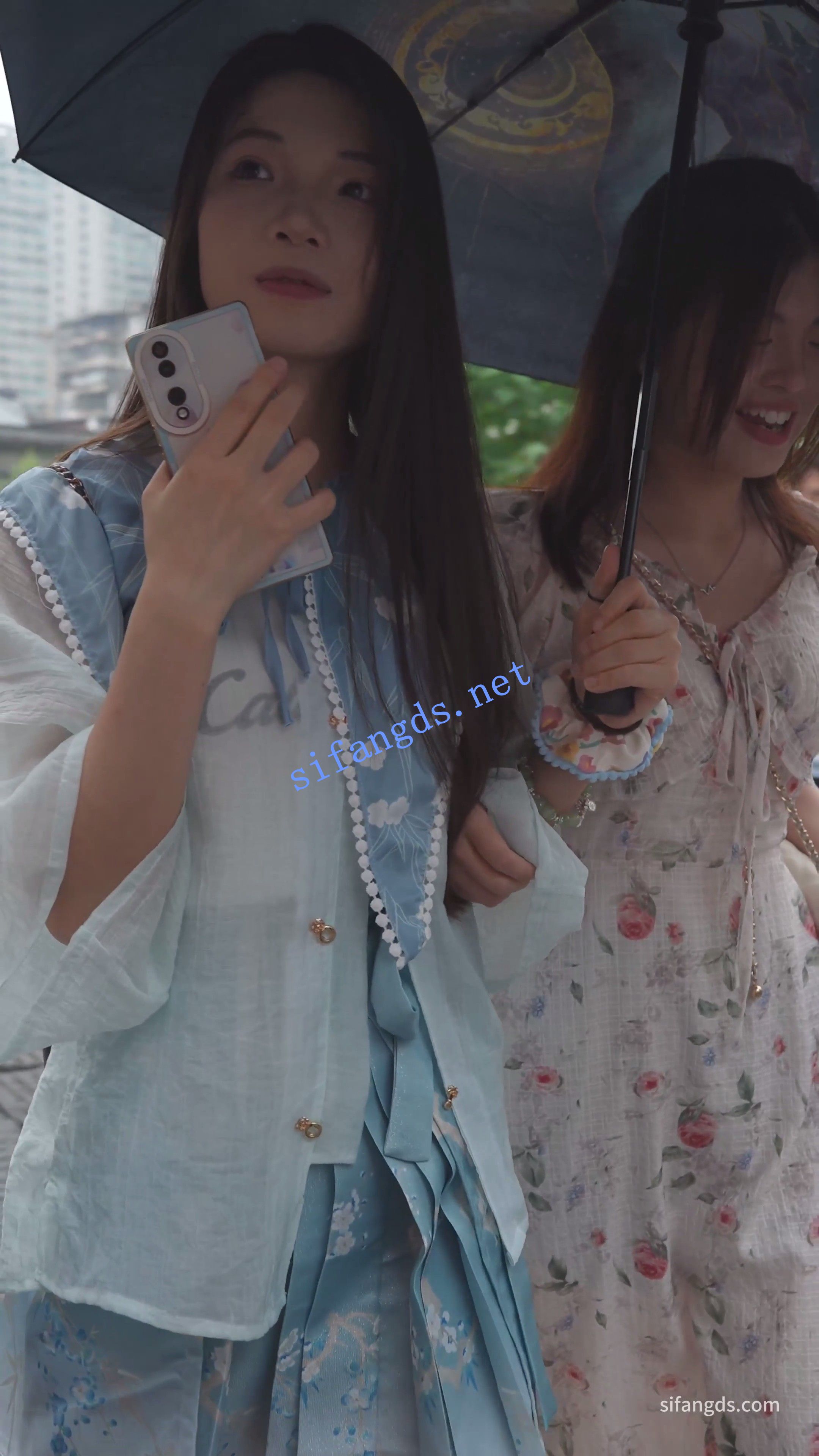 (BC-AA-547)清纯汉服小姐姐逛街..浅蓝内中间湿了一块 预览图 1