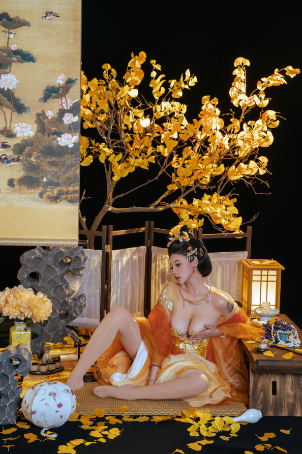 【中秋劲爆】顶级颜值 奈汐酱 金笺寄月，超大尺度露鲍 预览图 1