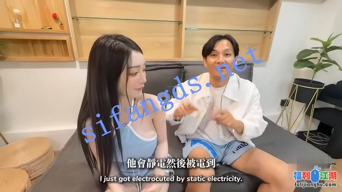 沈娜娜-金主爸爸内斗粉丝一块3P口爆颜射奶子上[某房原版]【1.52G】 预览图 3