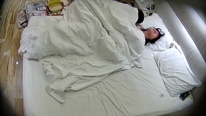 大学城民宿2 10-3 小胖妞被带来开房了 看着不算漂亮 但很素人邻家 属于耐看型 所谓微胖才极品 预览图 2