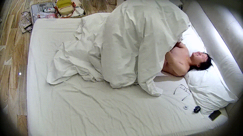 大学城民宿2 10-3 小胖妞被带来开房了 看着不算漂亮 但很素人邻家 属于耐看型 所谓微胖才极品 预览图 7