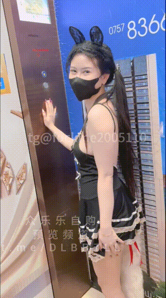 ✅广深第一楼凤反差婊骚母狗『晴宝』最新土豪国庆伴游福利 户外，口交，野战，SM，调教 超顶色情元素(2V) 预览图 20