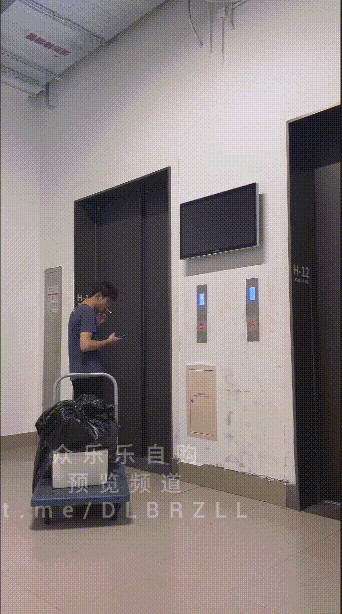 ✅广深第一楼凤反差婊骚母狗『晴宝』最新土豪国庆伴游福利 户外，口交，野战，SM，调教 超顶色情元素(2V) 预览图 12