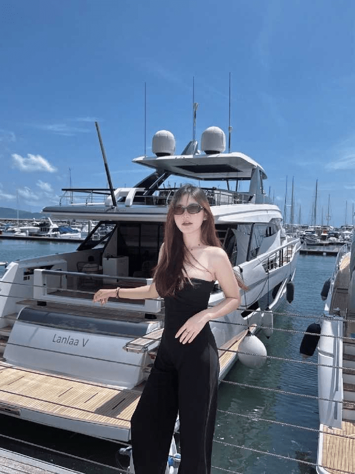 泡良大神CC哥长沙出差约炮周大福珠宝女销售人美逼肥操起真刺激高清无水印版 预览图 1