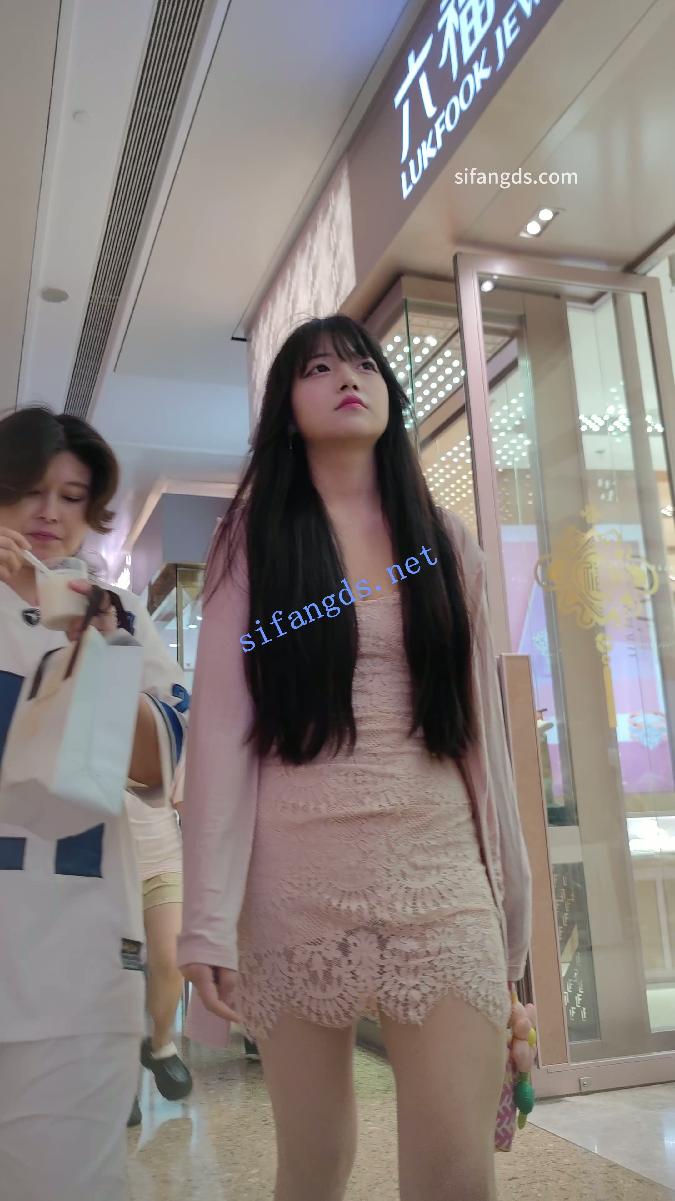 【CSCD】粉色连衣裙美女和朋友逛街,白色内内-福利岛