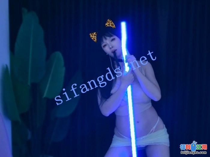 【畅聊】洋芋(黎小胖) 包臀丁字裤丝袜 口手指漏内等 36v #20[某房原版]【4.67G】