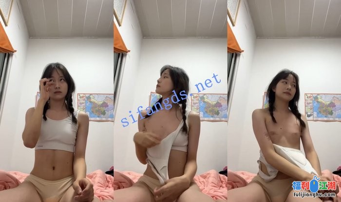 【反差泄密】可爱大眼贫乳小萌妹的自拍与性爱影图流出[某房原版]【246M】 预览图 6