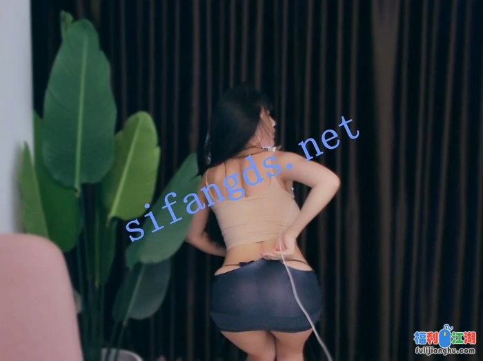 【畅聊】洋芋(黎小胖) 包臀丁字裤丝袜 口手指漏内等 36v #20[某房原版]【4.67G】 预览图 3