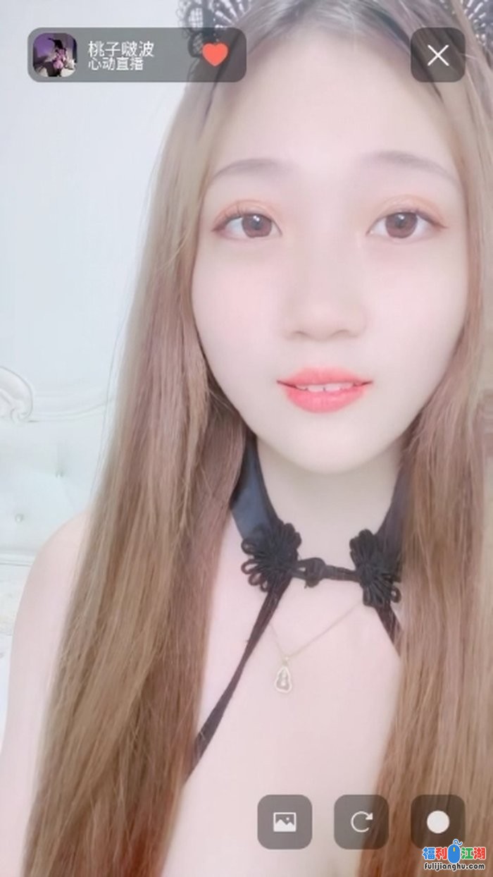 蜜桔/绿茶主播【桃叽/桃子啵啵】福利视频47V[某房原版]【1.04G】 预览图 4