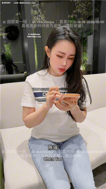 超美整活御姐【汐梦瑶】最新作，新闻系班花气质美女瞬间「塌房」的禁忌画面被渣男曝光，没想到班花私底下这么的骚(2V)