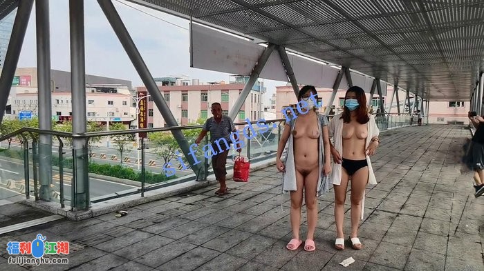 ❤️【TonyJ和贝贝】顶级露出 无视走光疯狂极限露出（4）[某房原版]【5.88G】 预览图 3