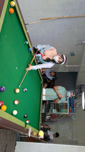 ⚫️11月新品，重磅回归开局就王炸，顶级露出【TonyJ和贝贝】付费(6)，城中村台球厅人前极限露出(2V) 预览图 4