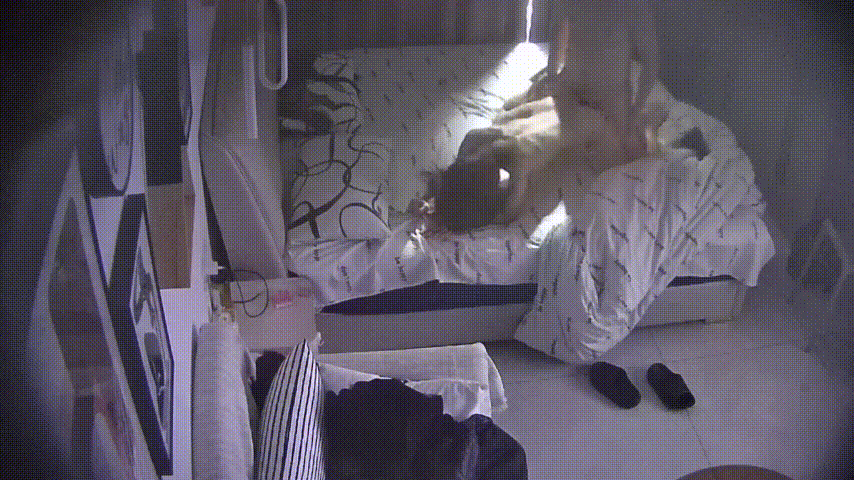 大学城 12-4 续更 昨天发的肤白貌美大长腿的美女被舔逼口爆 今天再更2V做爱视频 预览图 3