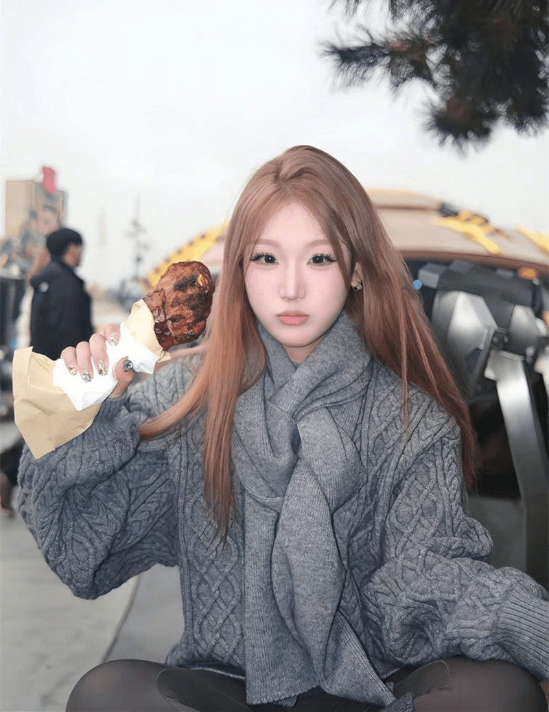 河北超高颜值女神张舒怡私密流出❤️钟爱深喉口交 车内楼梯间沙发到处开舔 分手被渣男全网曝光！ 预览图 1