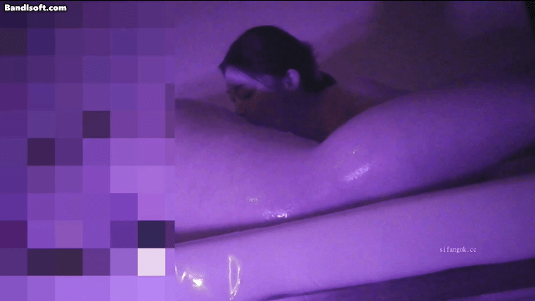 【韩国水疗偷拍】口爆毒龙打飞机技师的全套服务 预览图 4