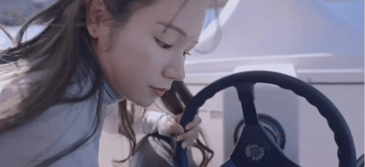 极品樱花妹蜜桃臀女神 naomiiichannel 私信_游湖时撕开黑丝袜来个船震，激情又刺激！【1.09GM_1v】 预览图 1