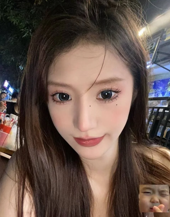 21届无锡职业技术学院反差母狗徐晴【443m_28p+35v】