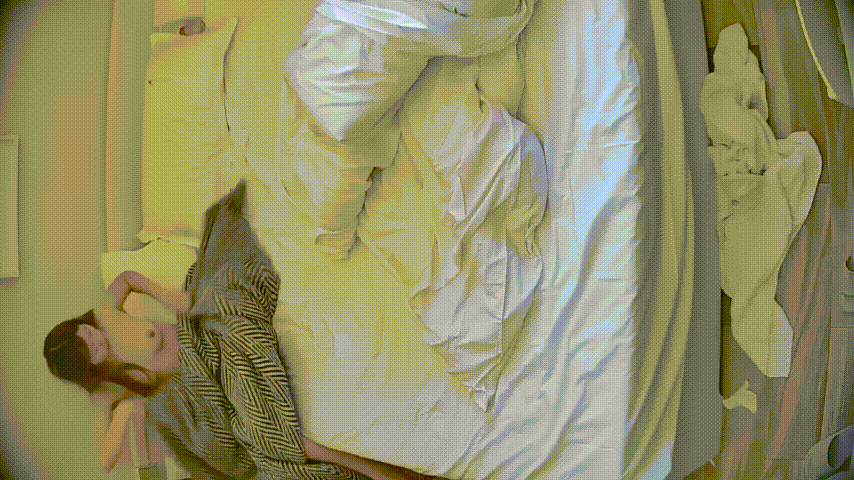 公寓酒店 12-15 剧情有点意思 这么漂亮的美女被男人用分手PUA搞得大哭 所以汝之女神 吾之精盆矣 预览图 6