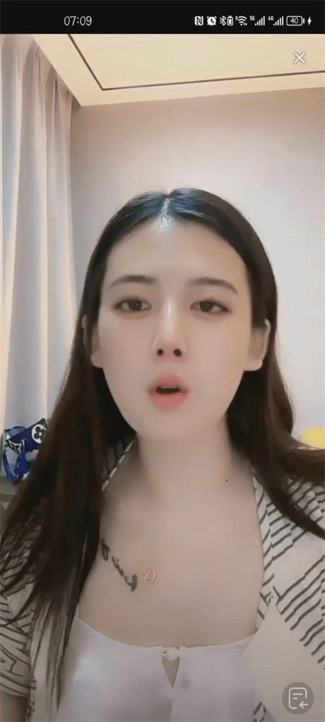 ❣️推荐❣️抖音颜值骚主播【一颗小荔枝】极品少妇，绿茶脸，好身材大长腿，裸舞诱惑，刚下海放不开14V