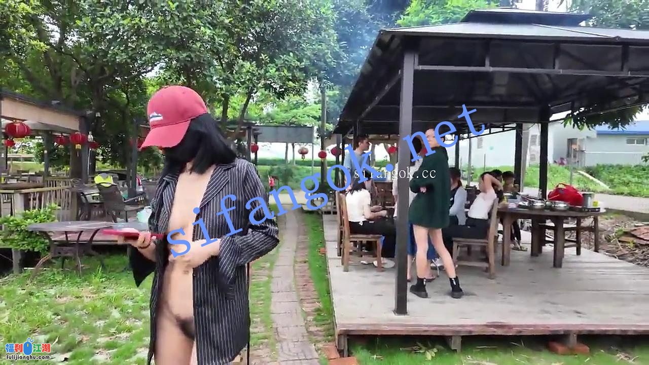 ❤️【cikaimoon】户外露出散步 哪里人多就往哪里跑！！【1.96G】 预览图 8