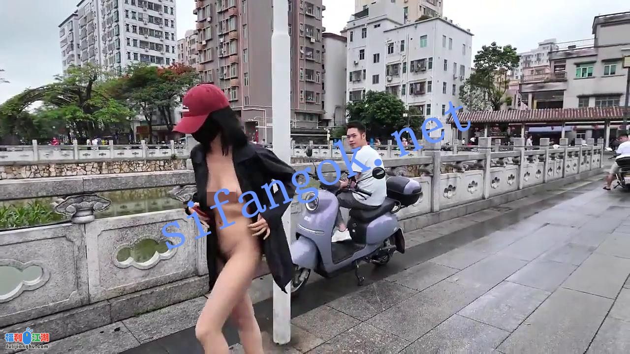 ❤️【cikaimoon】户外露出散步 哪里人多就往哪里跑！！【1.96G】 预览图 6