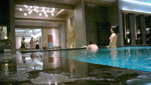 ⚫️澡堂子真实偷拍洗浴后的小姐姐们擦拭保养身体一屋子大奶子白花花的真好看(2V) 预览图 1