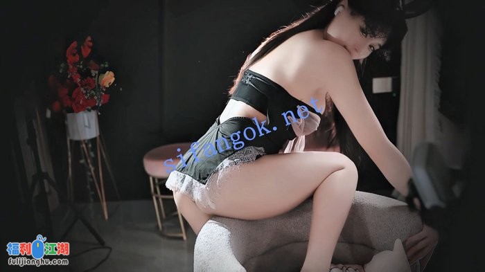 【漂漂】语珊 最会擦边顶流骚女，直播这么擦合适吗第二弹[某房原版]【714M】 预览图 4