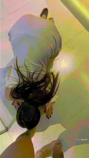 ⚫️01月新流，河南濮阳华龙区大神【中原炮王】约炮露脸骚姐姐⑷，任意玩弄高潮大量喷水(31V) 预览图 1