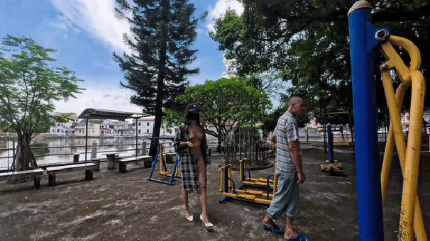 ❤️【cikaimoon/LiWaynix】大胆露出无视路人 勾引老头（10）[某房原版]【1.41G】 预览图 3