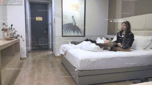 ✅专操学生嫩妹达人『胖爷的奇妙之旅』1月7日新作，新女主，黑丝JK被大胃袋站起来掐着操 预览图 1