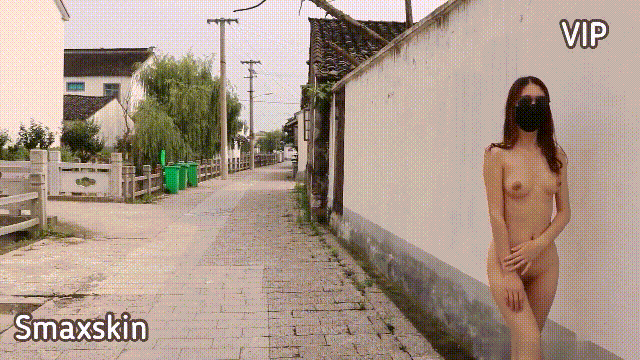 ⚫️早期顶级露出网红【Smaxskin】重出江湖，最新户外公共场所露出五部(5V) 预览图 8