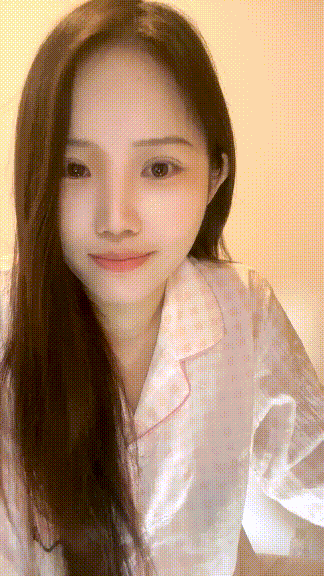 ⚫️12月新品，G奶美女白嫩大咪咪【月亮北北】脸穴同框道具自慰喷水，无毛饱满的私密处太诱惑了(3V) 预览图 1