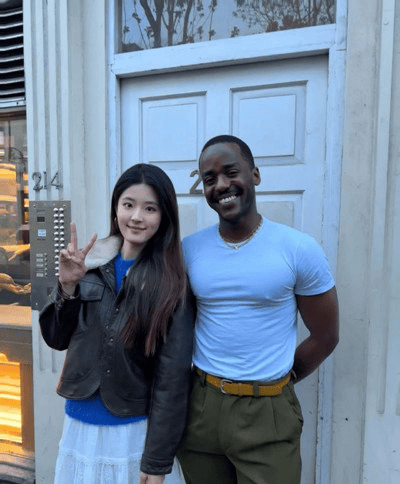 极品媚黑母狗张茜媛啪啪视频流出❤️被黑爹按在床上无套一插到底！ 预览图 1